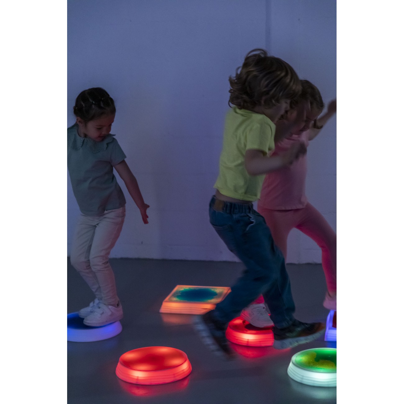 Bases Redondas Sensoriales con Líquido e Iluminación LED - Set de 6 - Imagen 5