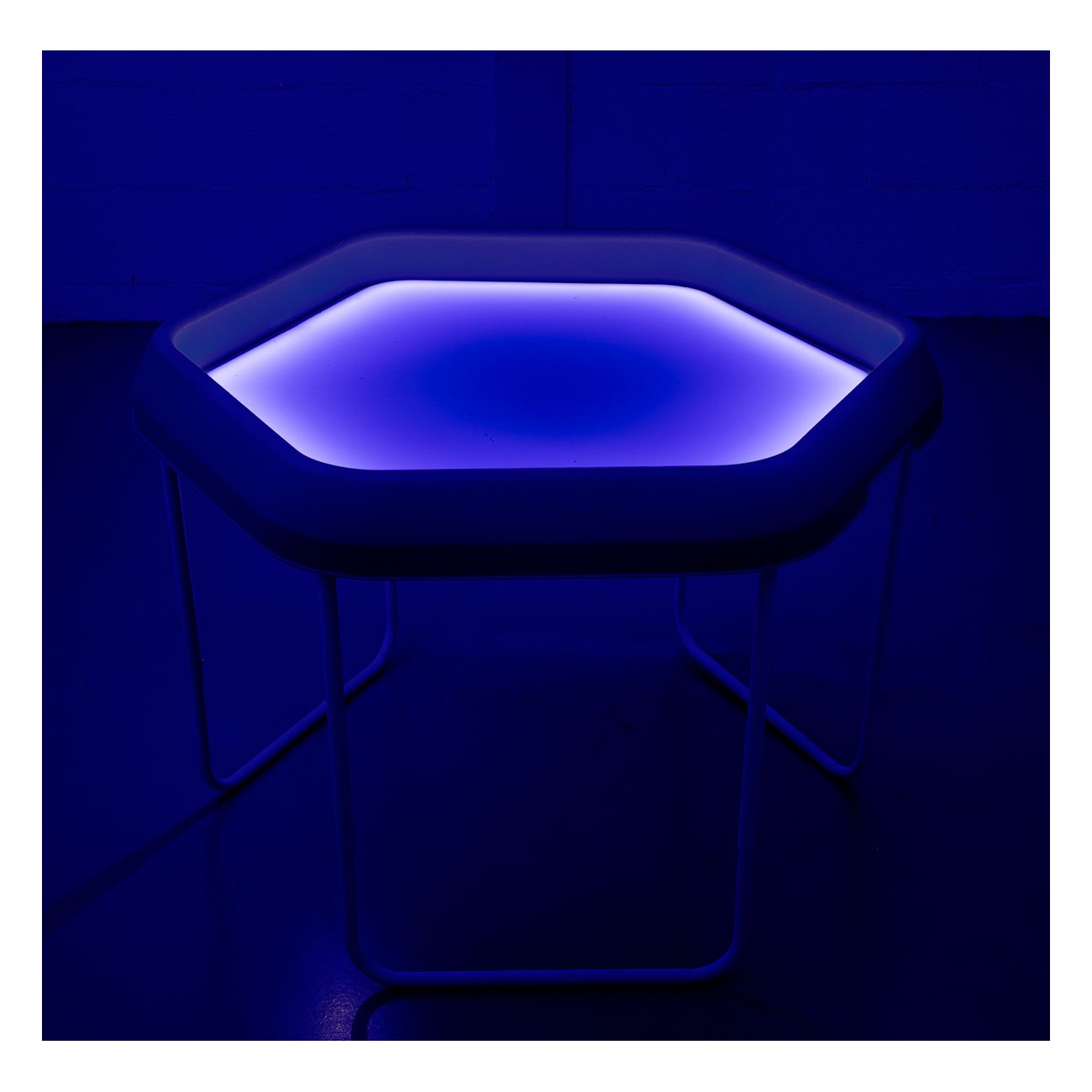 Bandeja sensorial Led Tuff Tray con soporte ajustable - Imagen 2